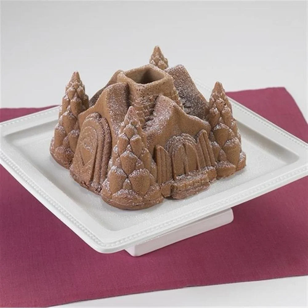 Nordic Ware Fairytale Hansel And Gretel Cottage Bundt Pan